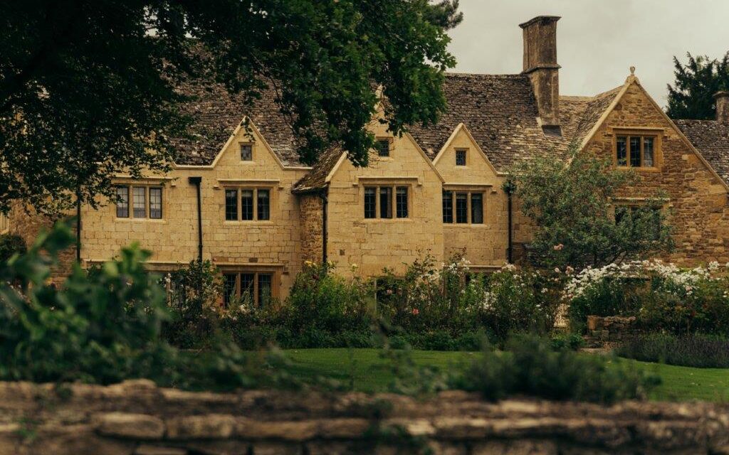 Hyll Country: Welcome To The Cotswolds