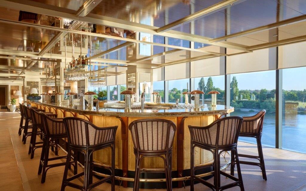 Fulham Pier Boutique Hotel: Riverside Elegance