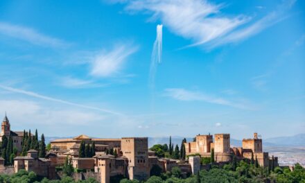 Granada Travel Guide